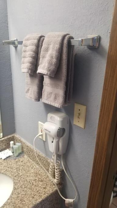 Osu 2 Queen Beds Hotel Room 230 Wi-Fi 스틸워트 외부 사진